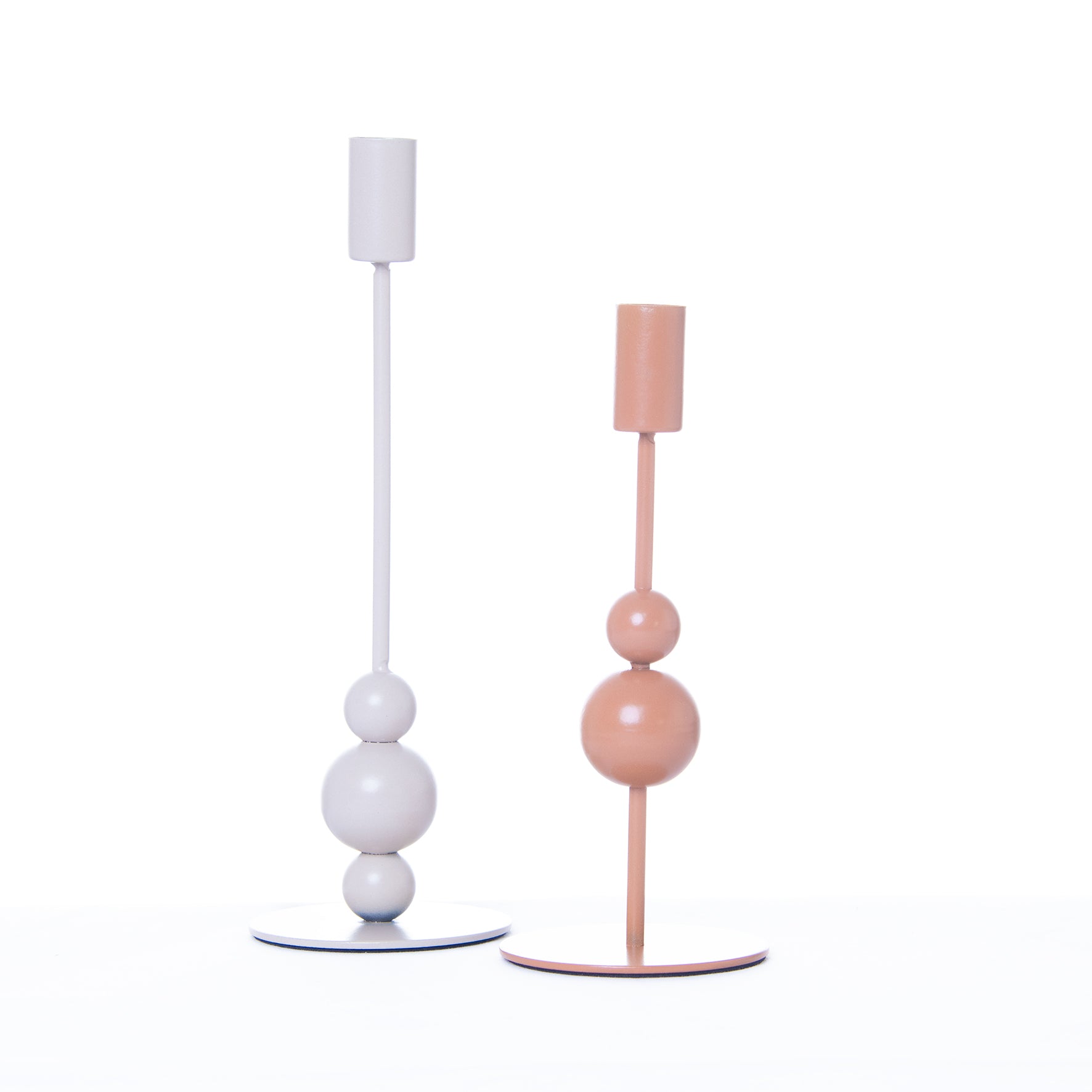 Candelabros de Metal Rosa y Blanco